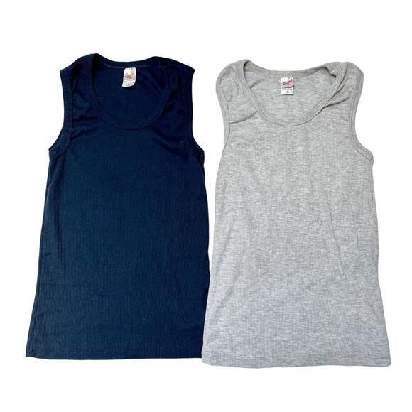 Strawberry Basic Tank Top Bundle Size 6 - Picture 1 of 4